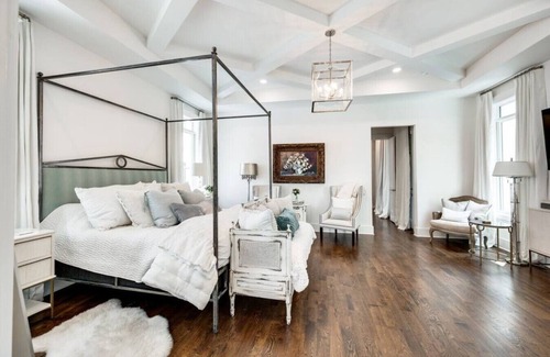 Green Hills House | Elegant & Spacious Furnished w/ Garage+Fenced Yard
