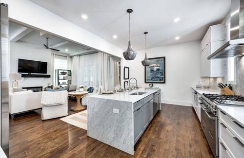 Green Hills House | Elegant & Spacious Furnished w/Garage+Fenced Yard