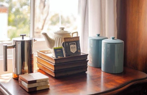 Claremont House | Elegant Spacious Prvt Studio ~ Upscale Berkeley