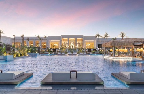 Soma Bay Hotel | Elegant Stay by the Sea | Pools, Private Beach, Dining Options & Daily Fun