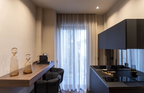 Bari City Centre Apartment | Elegant structure located in the wonderful city of Bari