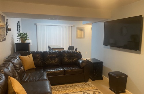 Olney Apartment | Elegant studio basement apartment with private kitchen and bathroom