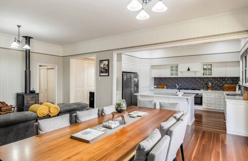 East Toowoomba House | Elegant, Stunning & Central! East Side Gem!