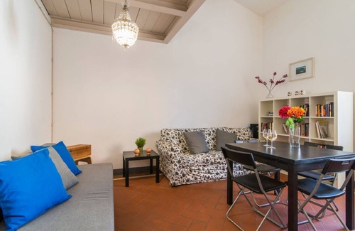 Santa Maria Novella Apartment | Elegant three-room apartment not far from the Santa Maria Novella station