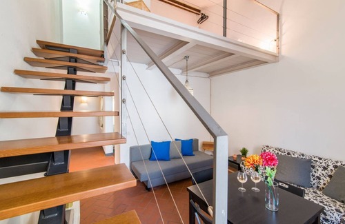 Santa Maria Novella Apartment | Elegant three-room apartment not far from the Santa Maria Novella station