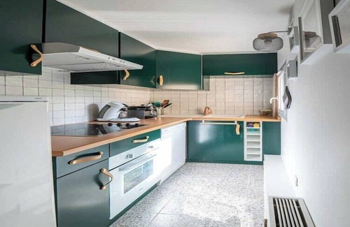 Honfleur Apartment | Elegant Triplex with Private Parking-2BR/4P-Honfleur