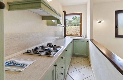 Sorano Apartment | Elegant Tuscan Retreat in Sorano
