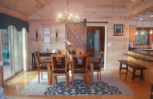 Crandon House | Elegant vacation home on Lake Lucerne