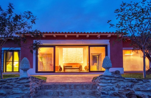 Castelvetrano Villa | Elegant Villa with private garden and infinity pool