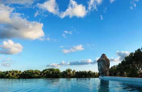 Castelvetrano Villa | Elegant Villa with private garden and infinity pool
