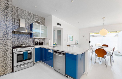Palm Springs House | Elegant Wexler home with private outdoor pool & spa - 2 dogs welcome