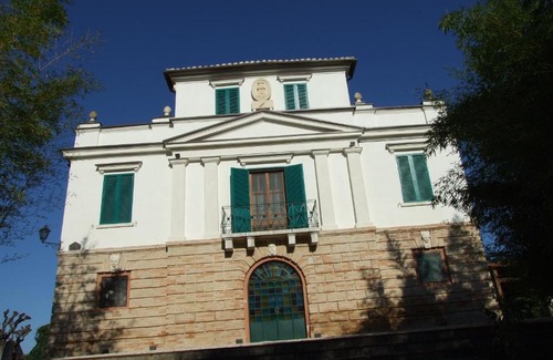 Treia Villa | Elegante Appartamento Nella Nostra Villa D Epoca