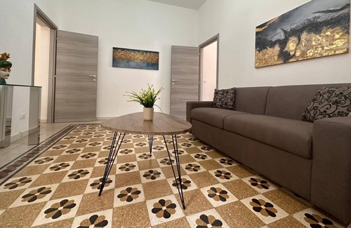 Santa Lucia Apartment | Elegante appartamento in centro, a due passi da Ortigia e dal teatro greco