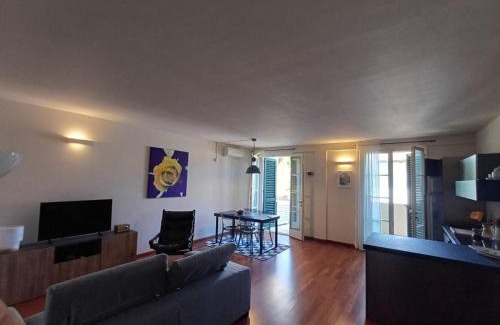 Tirrenia Apartment | Elegante appartamento Tirrenia