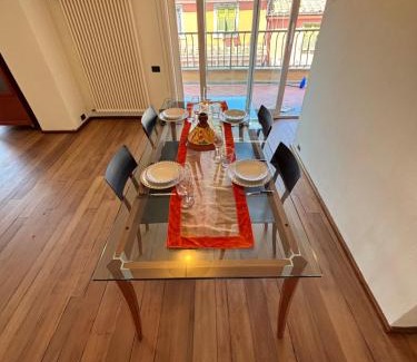 Carrara Apartment | Elegante Attico Centro Storico - Panoramic View -