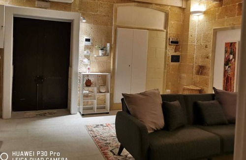 Manduria Apartment | Elegante loft in centro storico, in palazzo di fine 800.