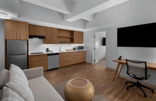 Main - Military Plaza Hotel | Element San Antonio Riverwalk