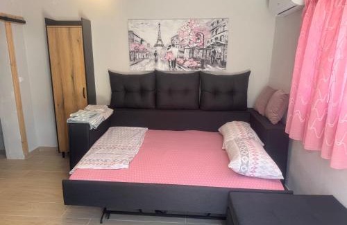 Katochi Apartment | Elena's studio