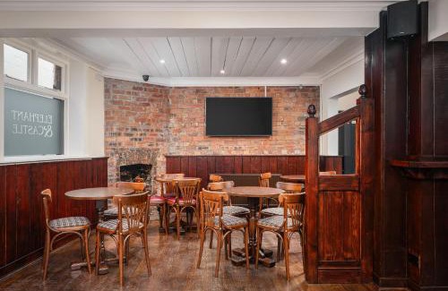 Wakefield Hotel | Elephant and Castle