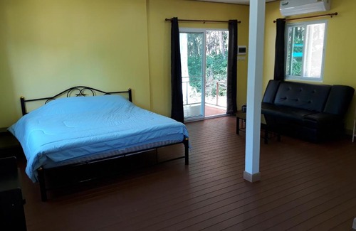 Ko Chang Bed & Breakfast | Elephant & Castle