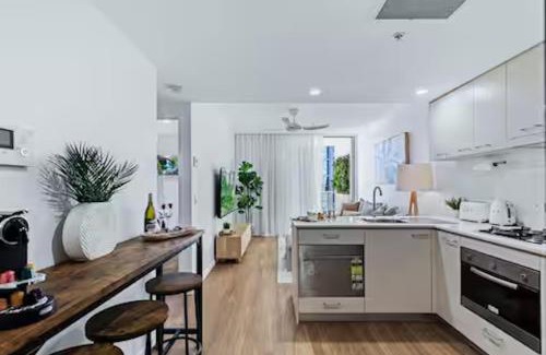 Brisbane Central Business District Apartment | Elevate Brisbane City - Views, Pool, Sauna & Gym