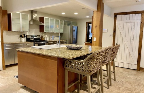 Edmond House | Elevated, aesthetic, Edmond oasis- Amazing location!