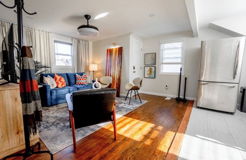 Maywood Apartment | Elevated Charm Modern 2BR Near NYC | Ideal for Travel Nurses