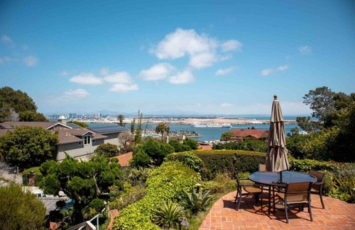 La Playa House | Elevated Luxury: Amazing Views from Hilltop Home