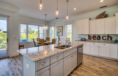 Bradenton Beach House | Elevator - Summer Retreat by SeaBreeze Vacation