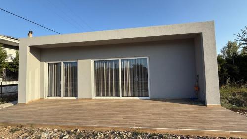 Rogkia House | Elias house