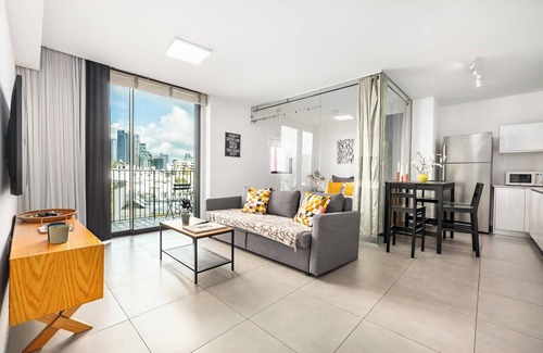 Neve Tzedek Apartment | Elifelet Boutique