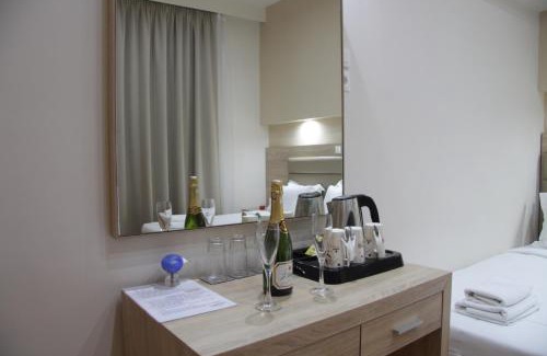 Omonia Hotel | Elikon