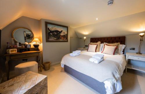South Cerney Hotel | Eliot Arms
