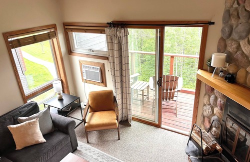 Lutsen Condo | Elite End Unit Mtn/Pool View/Ski-In/Ski-Out