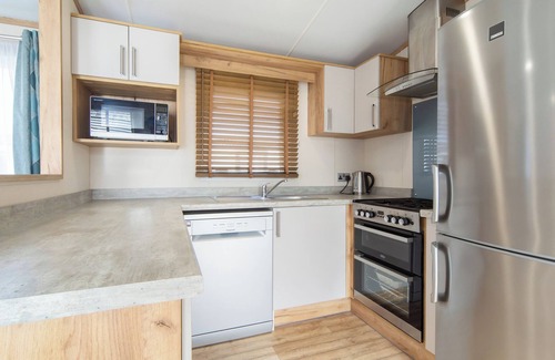Hunstanton House | Elite Plus Hemsworth 4