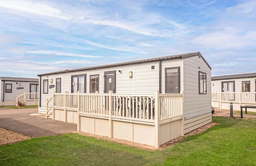 Hunstanton House | Elite Plus Hemsworth 4