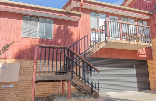 Jindabyne Apartment | Eliza Lee - 2/50 Gippsland Street
