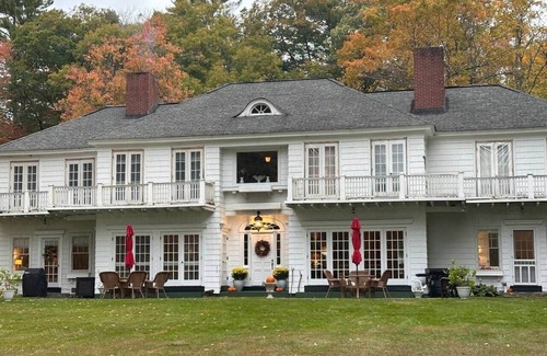 Mount Vernon House | Elizabeth Cottage