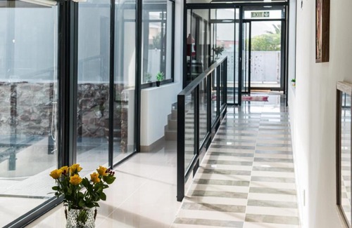 Sandbaai House | Elizabeth House