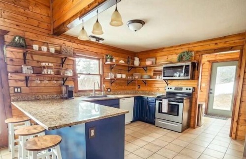 New Castle Cabin | Elk Heights