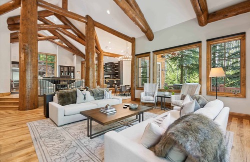 Avon House | Elkhorn 536
