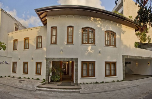 Borella Hotel | Ellen's Place