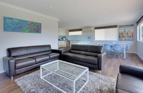Glenorchy House | Ellie's House Hobart