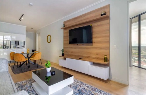 Greater Johannesburg Metropolitan Area Apartment | Ellipse Waterfall- Opposite Mall of America -FiLi