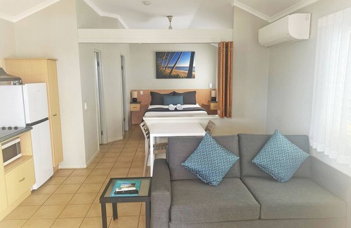 Ellis Beach Hotel | Ellis Beach Oceanfront Bungalows