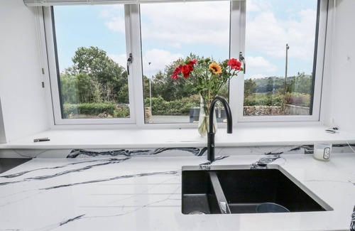 Ainley Top Cottage | ELLIS HOUSE, pet friendly, luxury holiday cottage in Huddersfield