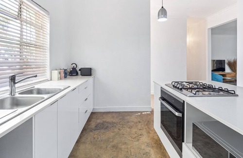 Durban North House | Ellis Park Drive 87 - Five Bedroom House, Sleeps 10