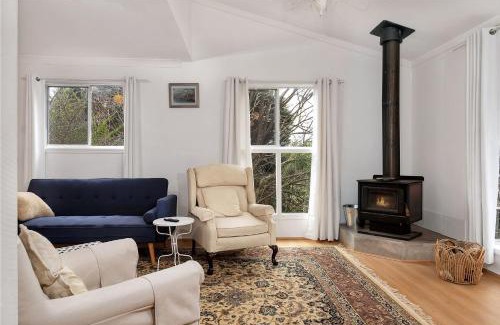 Moss Vale House | Elm Cottage, Moss Vale