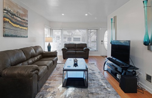 Villa Park House | Elmhurst FHS Rental