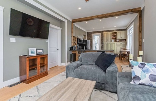 Elora Apartment | Elora Gingerview Its comfort with a View